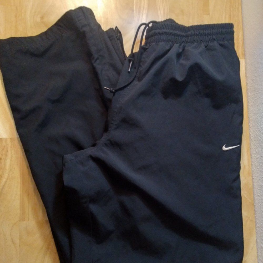 Vintage Nike Small Swoosh Mesh Lined Wind Pants Joggers